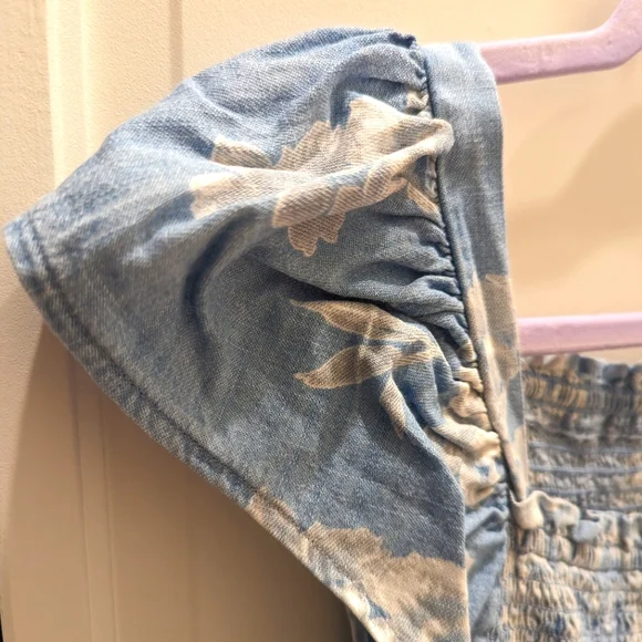 Old Navy chambray cotton top floral Xs Blue White - Picture 5 of 8